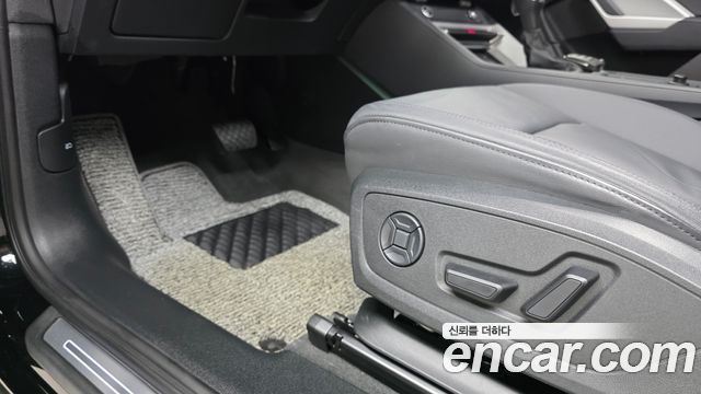 Audi Q3 2024 — photo 23