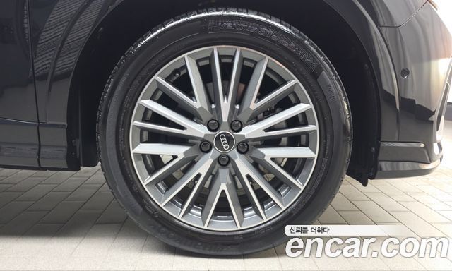 Audi Q3 2024 — photo 7
