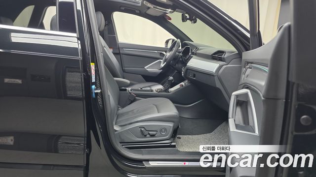 Audi Q3 2024 — photo 16
