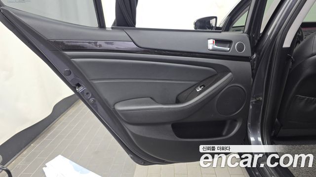 Kia K7 2014 — photo 15