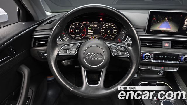 Audi A4 2018 — photo 13