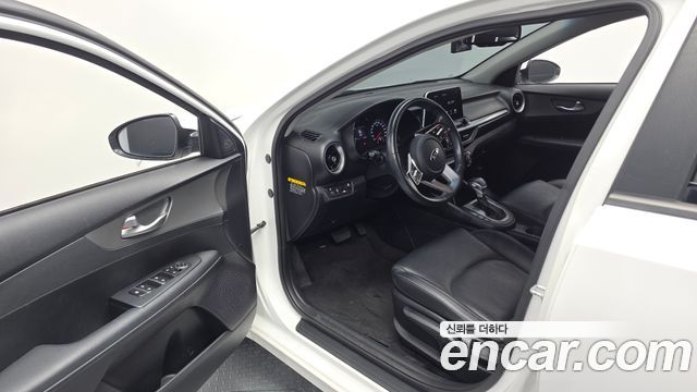 Kia K3 2019 — photo 13