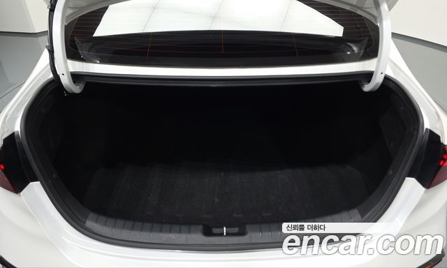 Kia K3 2019 — photo 22