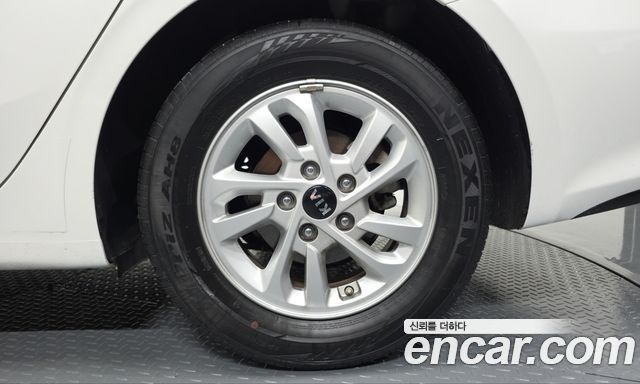 Kia K3 2019 — photo 7