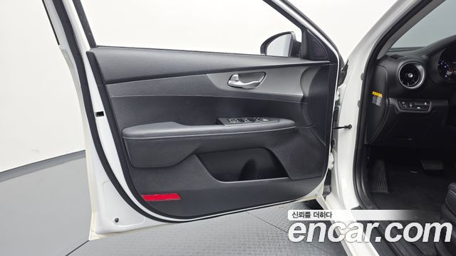 Kia K3 2019 — photo 14