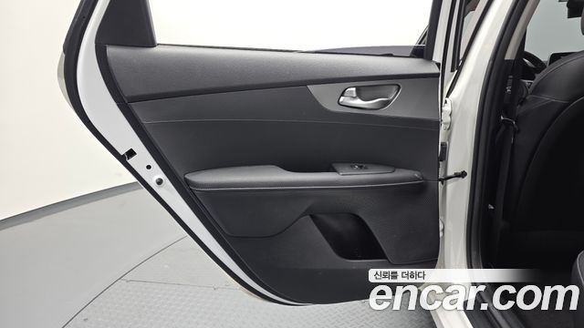 Kia K3 2019 — photo 15