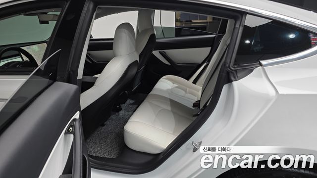 Tesla Model 3 2020 — photo 17