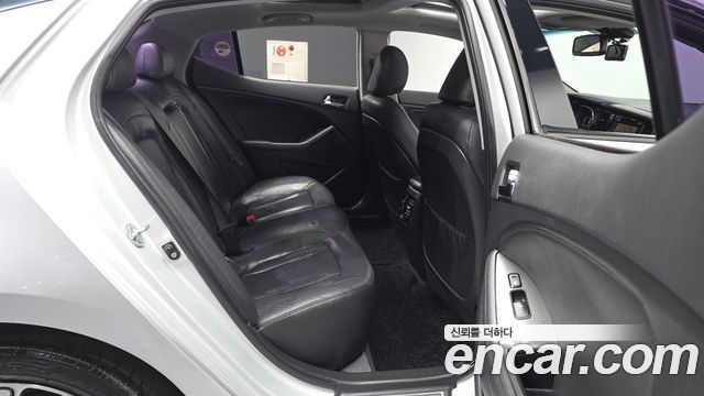 Kia K5 2012 — photo 18