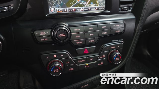 Kia K5 2012 — photo 23
