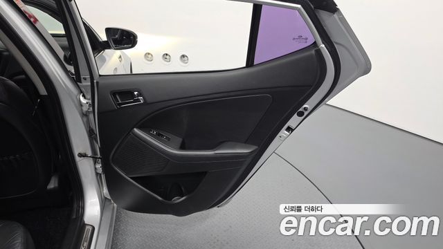 Kia K5 2012 — photo 15