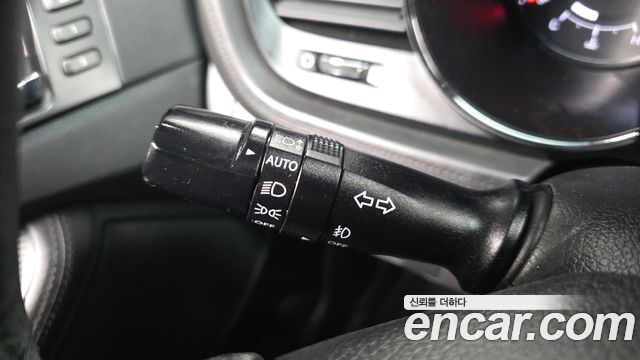 Kia K5 2012 — photo 31