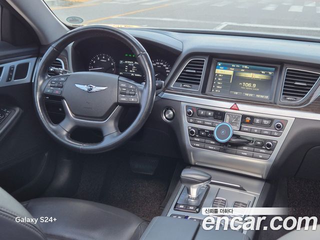 Genesis G80 2018 — photo 11