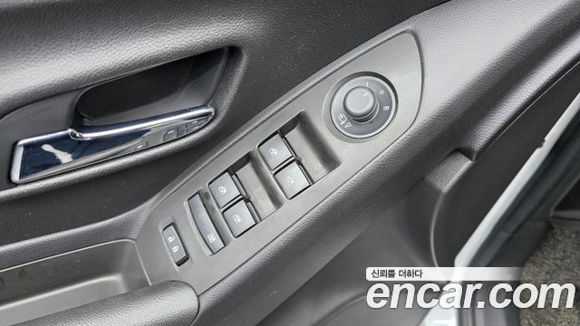 Chevrolet Korea Trax 2017 — photo 18