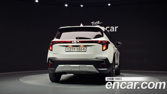 Kia Seltos 2023 — photo 4