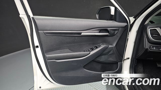 Kia Seltos 2023 — photo 14