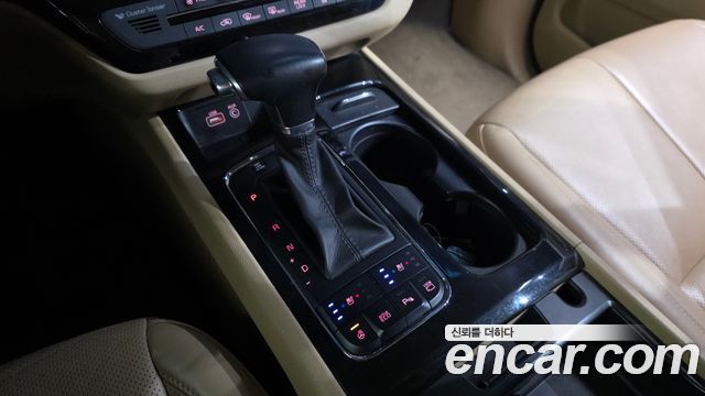 Kia Canival 2018 — photo 12