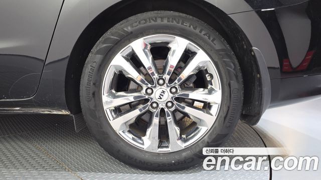 Kia Canival 2018 — photo 7