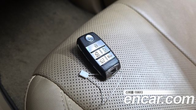 Kia Canival 2018 — photo 27