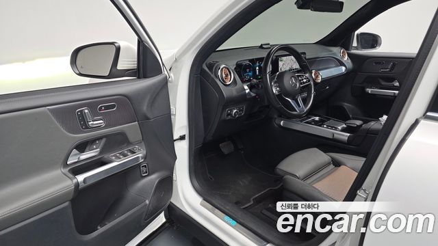 Mercedes-Benz EQB 2024 — photo 13