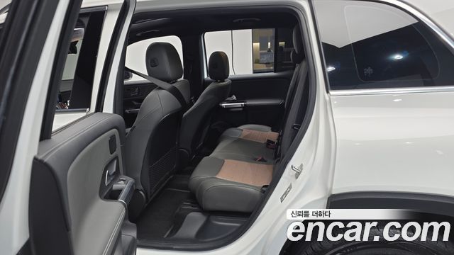 Mercedes-Benz EQB 2024 — photo 17