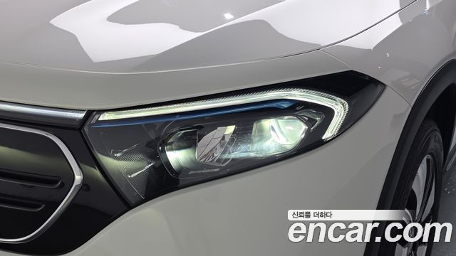 Mercedes-Benz EQB 2024 — photo 8