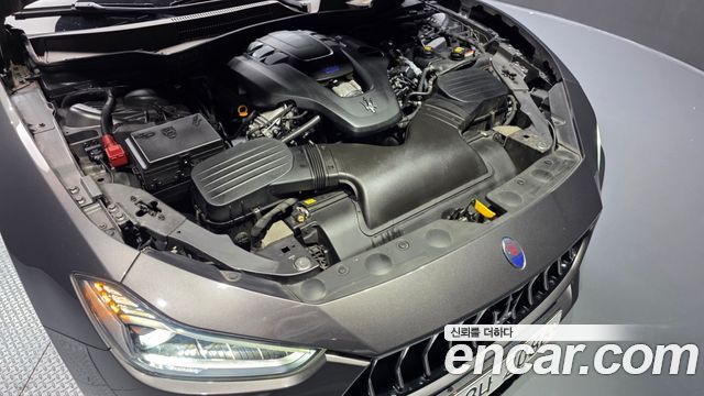 Maserati Ghibli 2019 — photo 6
