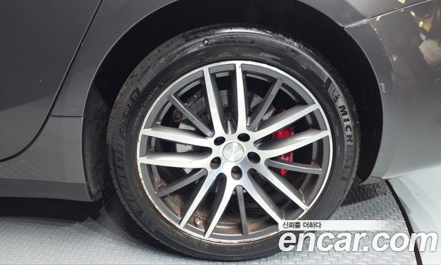 Maserati Ghibli 2019 — photo 7