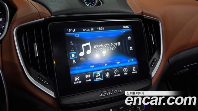 Maserati Ghibli 2019 — photo 29