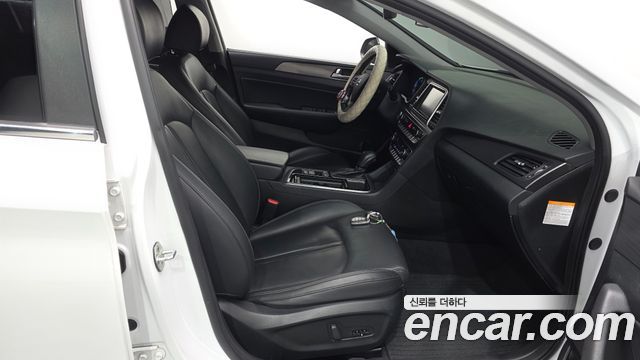 Hyundai Sonata 2018 — photo 11