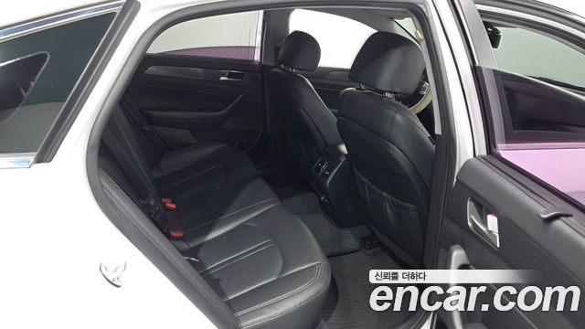 Hyundai Sonata 2018 — photo 12