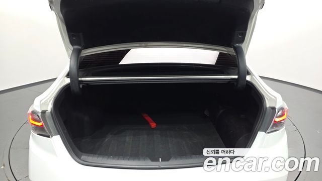 Hyundai Sonata 2018 — photo 20