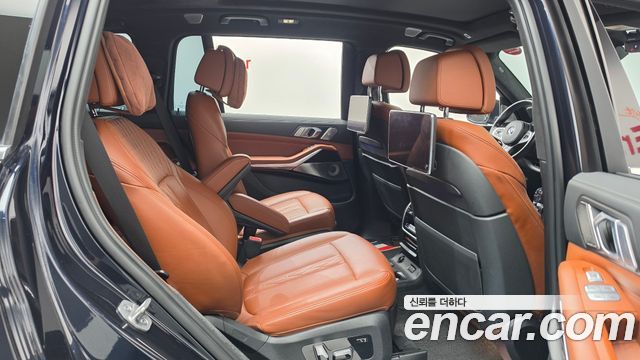 BMW X7 2022 — photo 17
