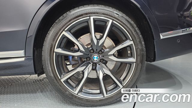BMW X7 2022 — photo 7