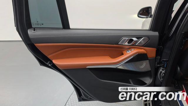 BMW X7 2022 — photo 15