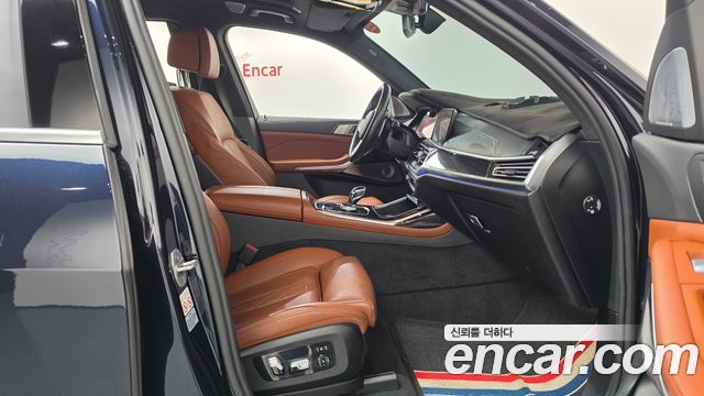 BMW X7 2022 — photo 16