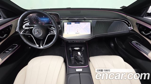 Mercedes-Benz E-Class 2025 — photo 10