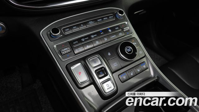 Hyundai Santafe 2022 — photo 12