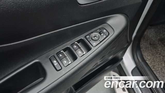 Hyundai Santafe 2022 — photo 29