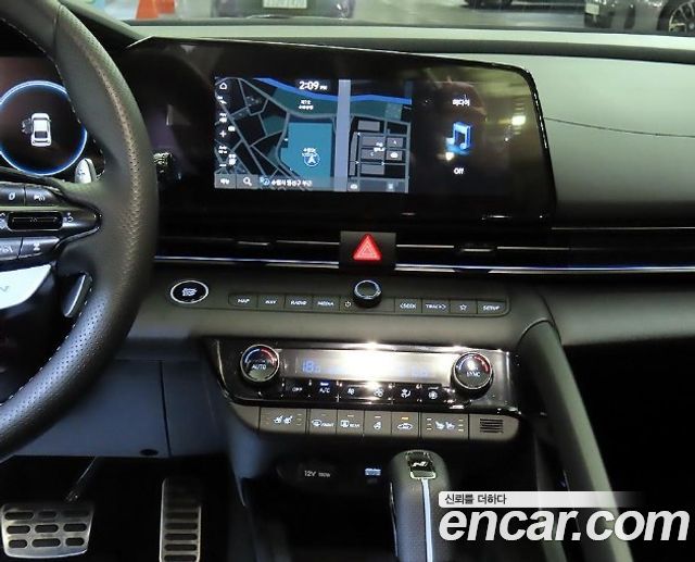 Hyundai AVANTE 2025 — photo 14