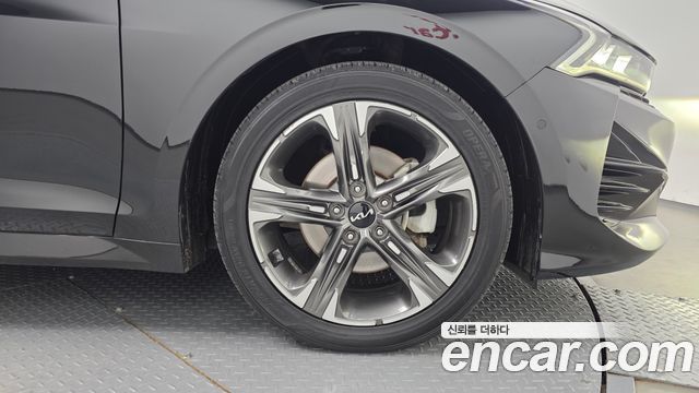 Kia K5 2022 — photo 7
