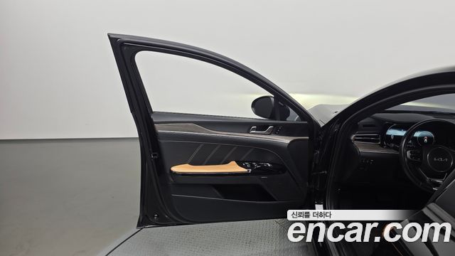 Kia K5 2022 — photo 14