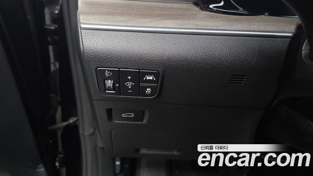 Kia K5 2022 — photo 29