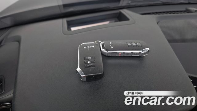 Kia K5 2022 — photo 30
