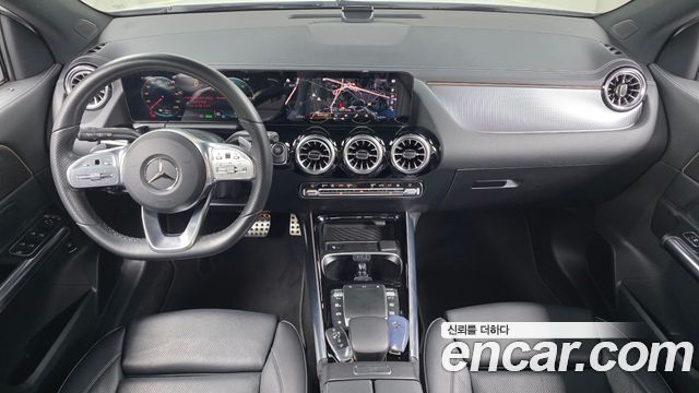 Mercedes-Benz EQA 2022 — photo 10