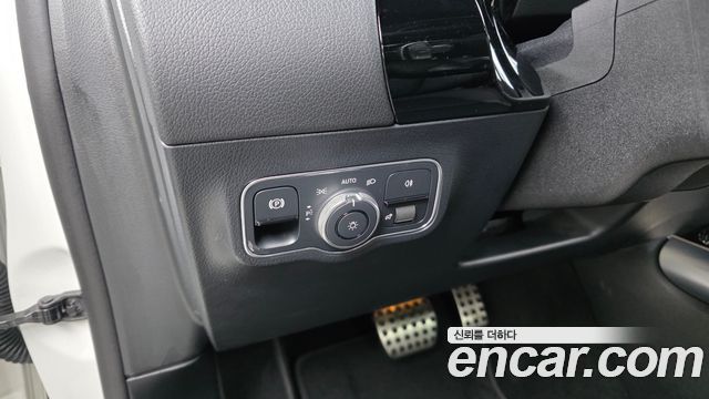Mercedes-Benz EQA 2022 — photo 28