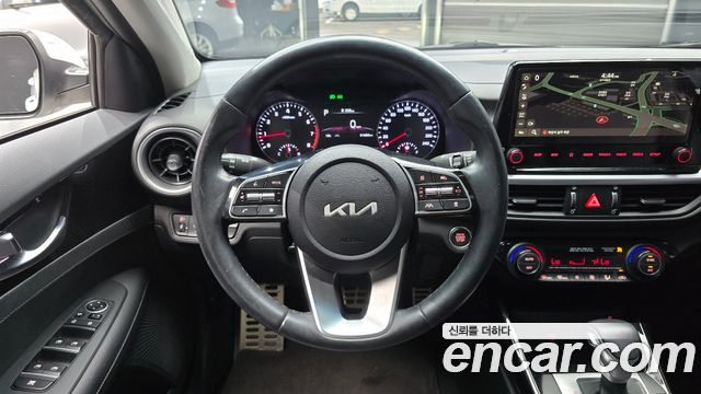 Kia K3 2023 — photo 19