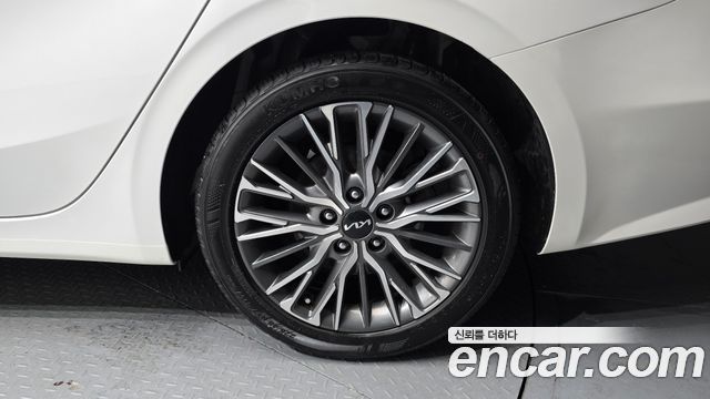 Kia K3 2023 — photo 7