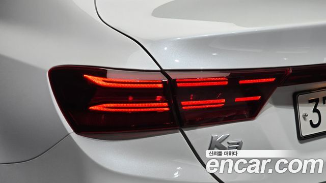 Kia K3 2023 — photo 9