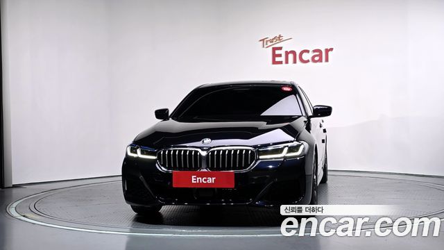 BMW 5-Series 2023 — photo 3