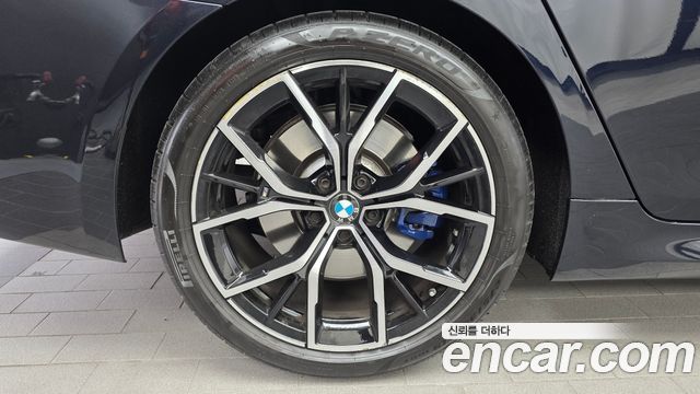 BMW 5-Series 2023 — photo 5